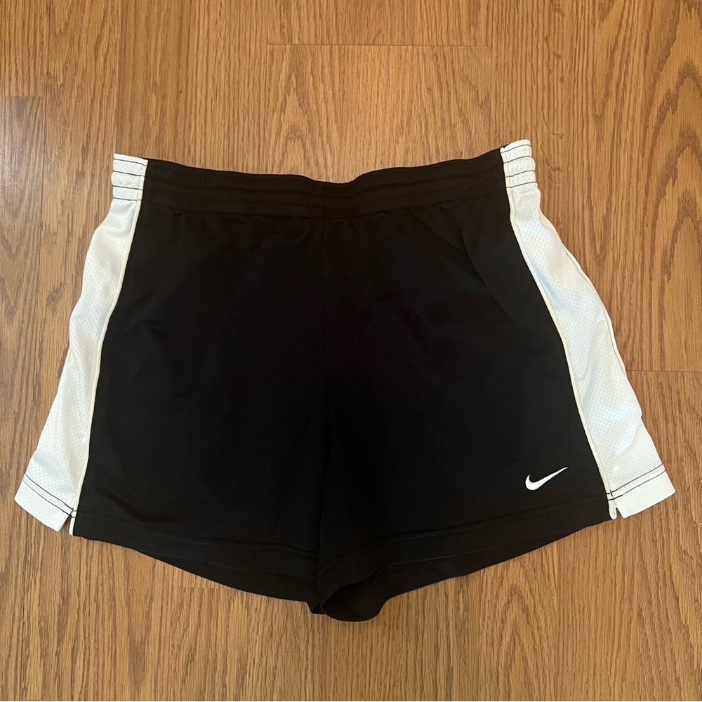 Nike Women's Black and White Shorts Size Medium